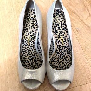 Jessica Simpson Peep Toe Pump